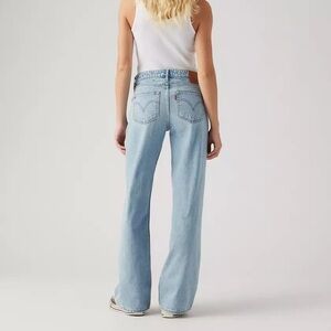 NWT Levi’s Low Loose Jeans